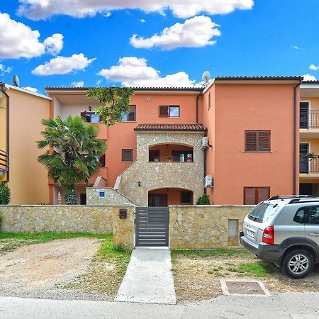 Apartment Puzar 295 Štinjan Екстериор снимка